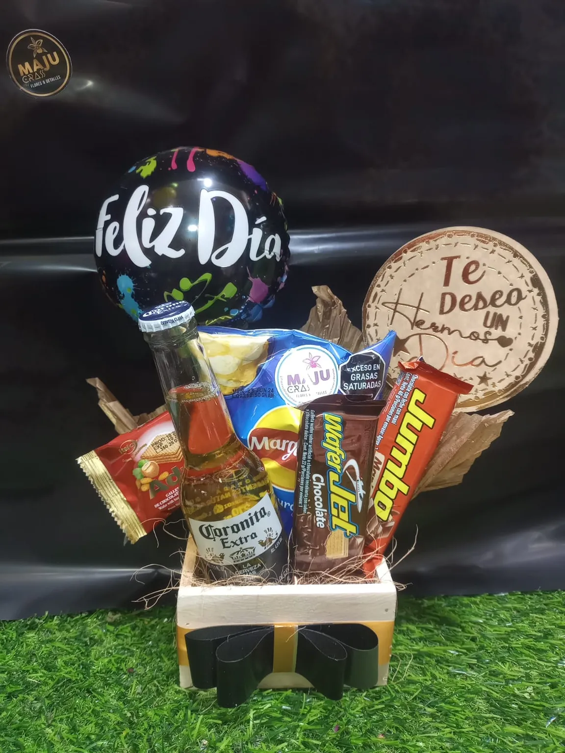 Caja de Regalo Feliz Día con Cerveza y Snacks
