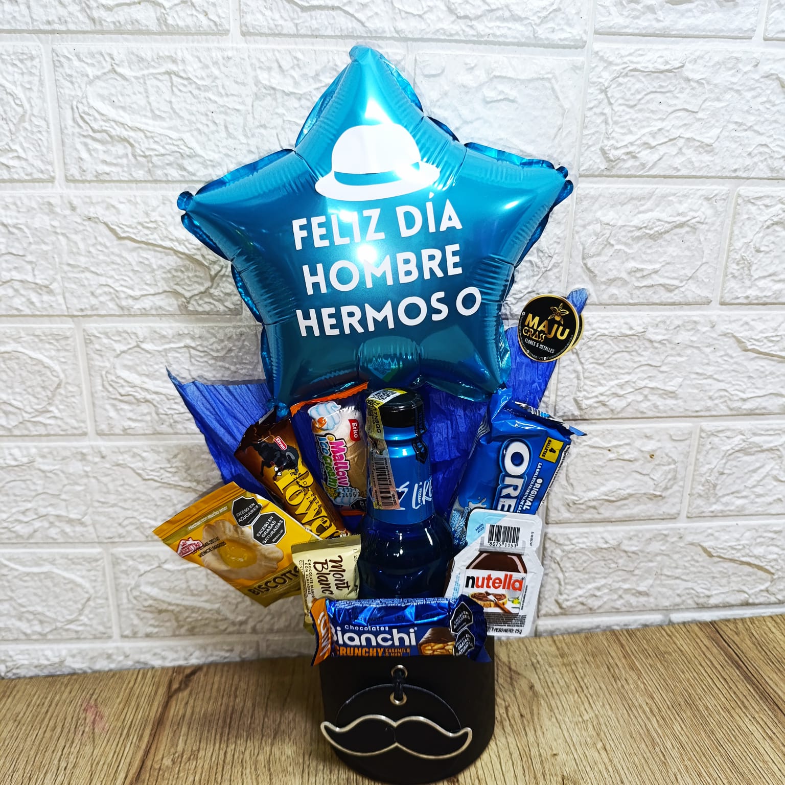 Arreglo de Regalo 'Feliz Día Hombre Hermoso'