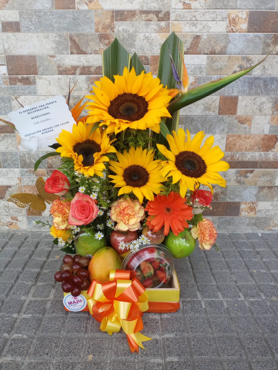 Girasoles y fruticas