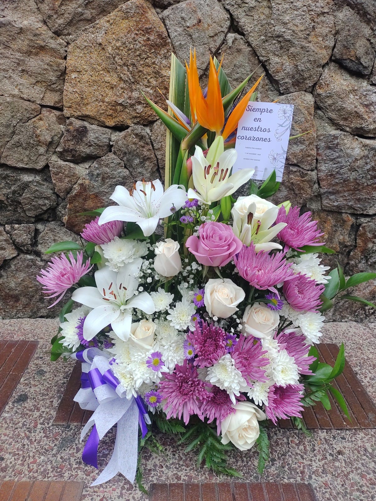 Arreglo Floral de Condolencias fulli