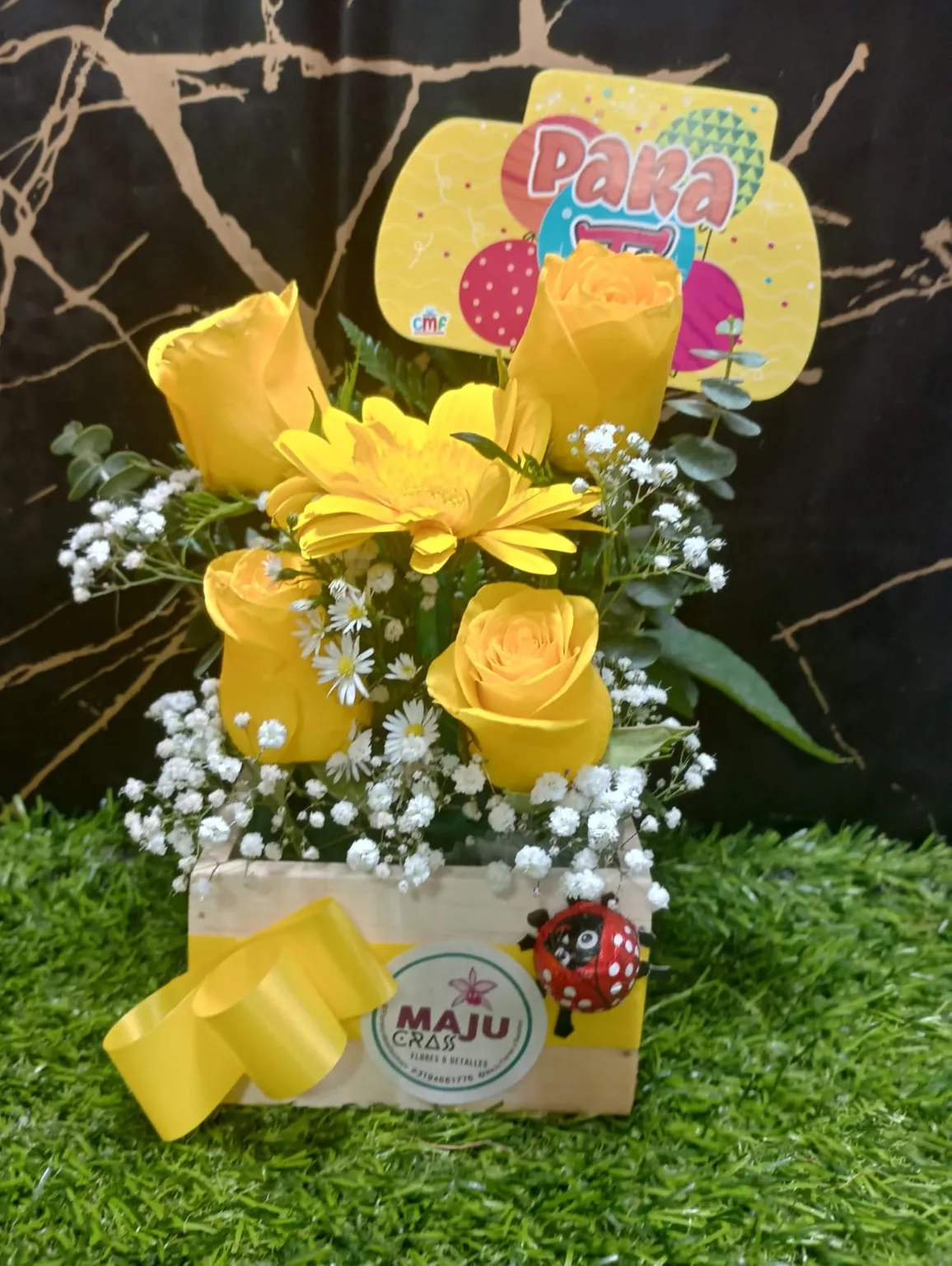 Flores Amarillo con estilo