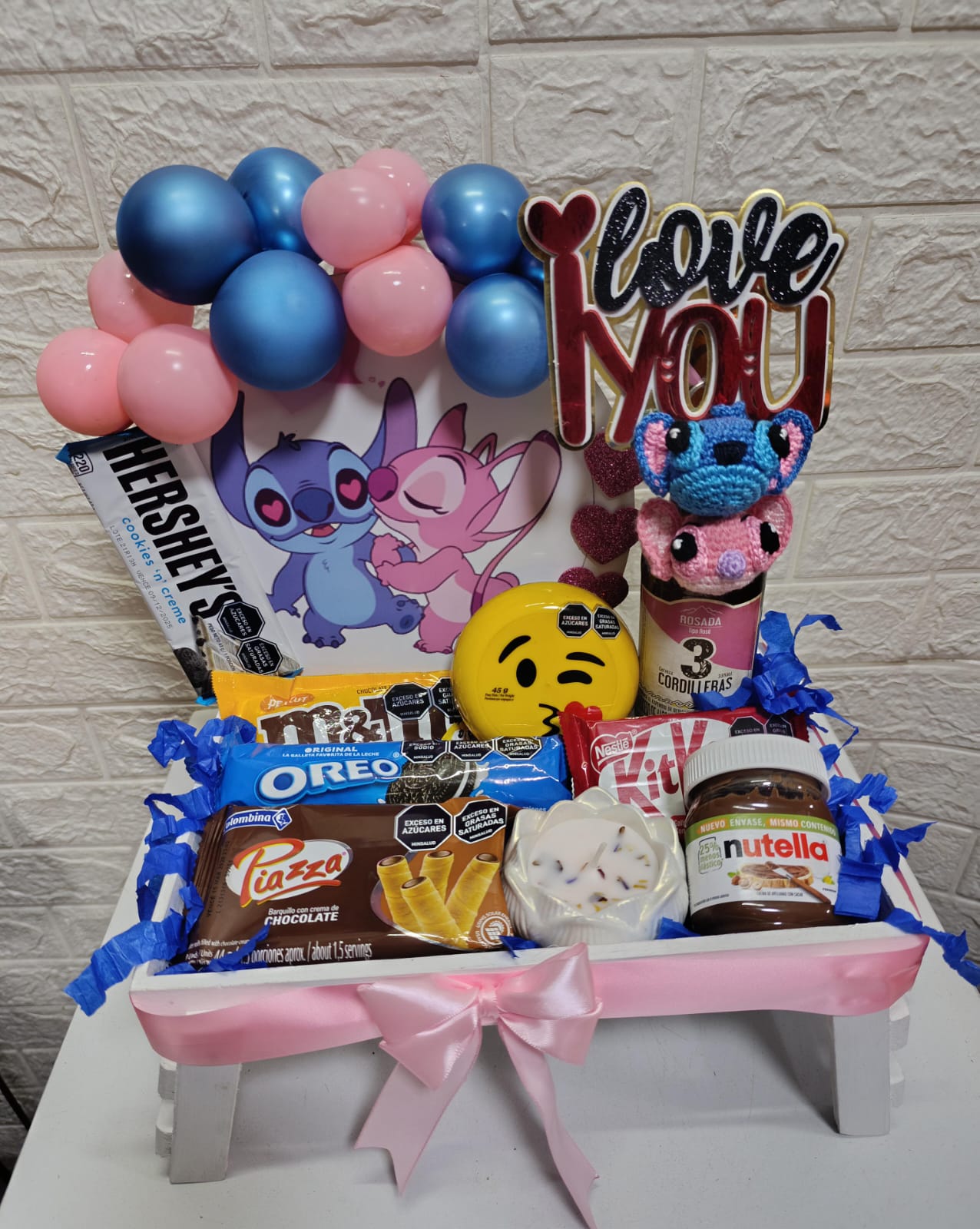  'I Love You' con Stitch, Angela