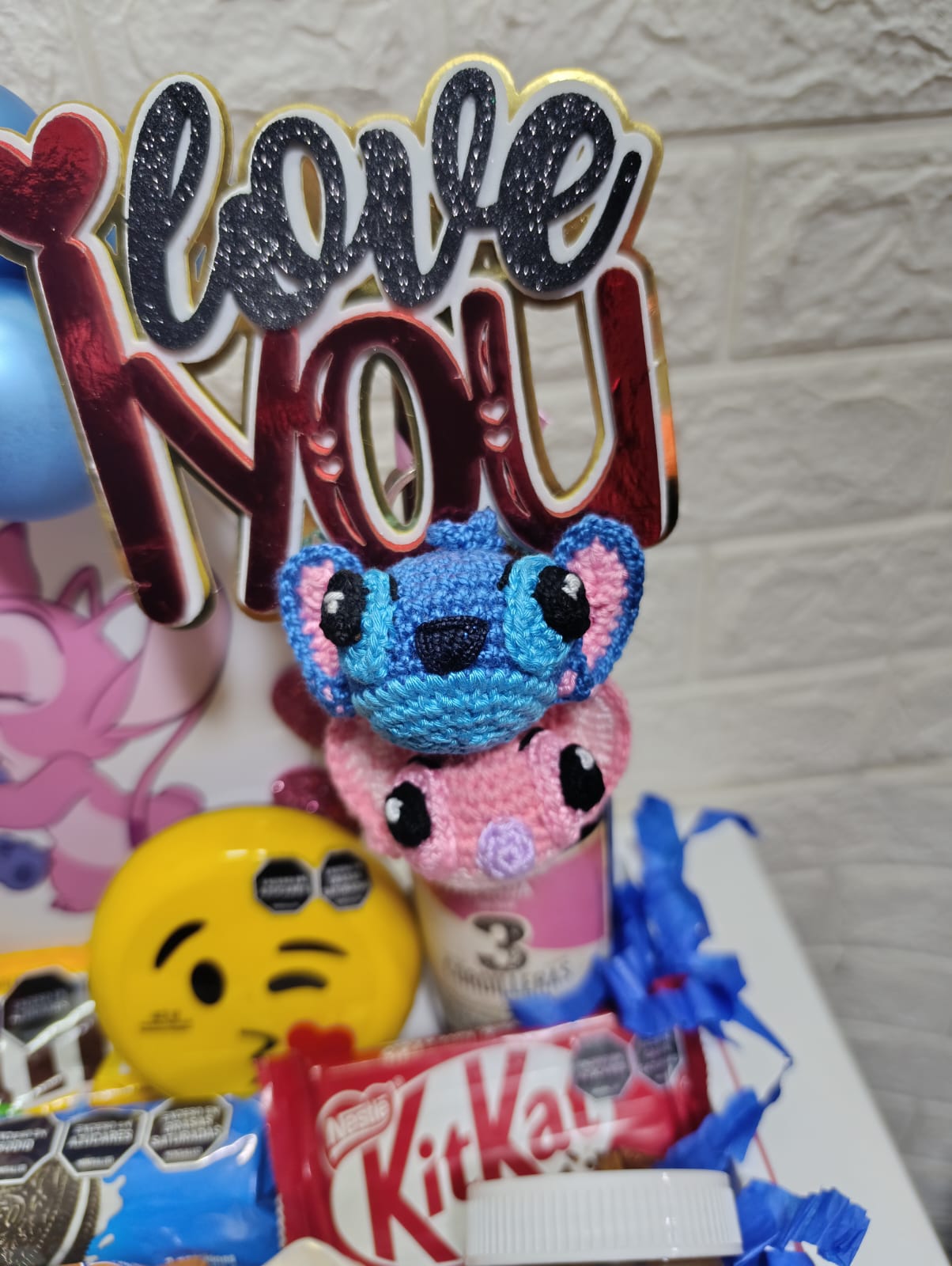  'I Love You' con Stitch, Angela