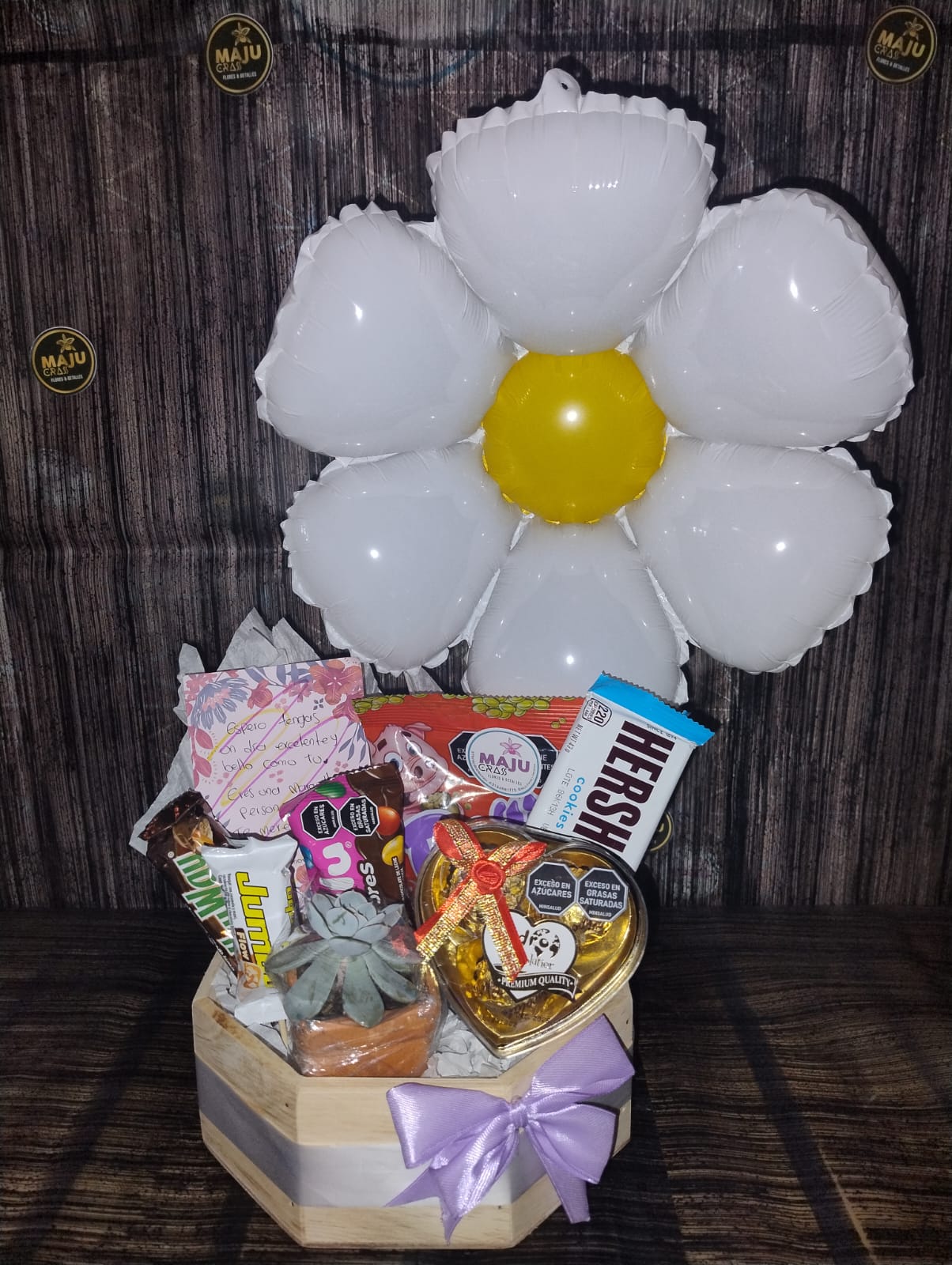 Arreglo Dulce Floral con Suculenta