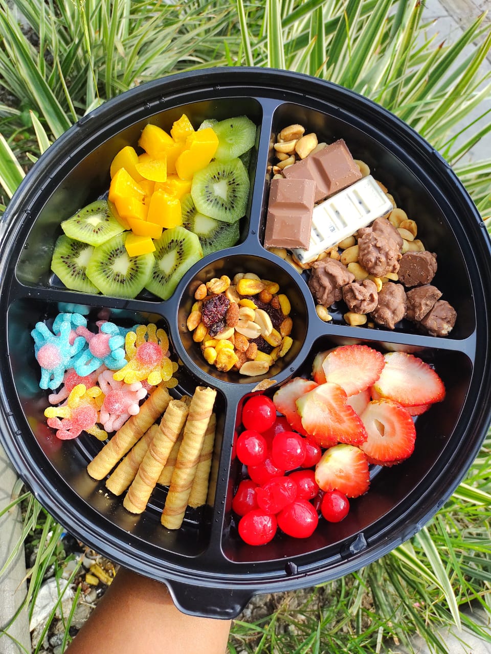 Tabla de Snacks y Frutas Variados Premium