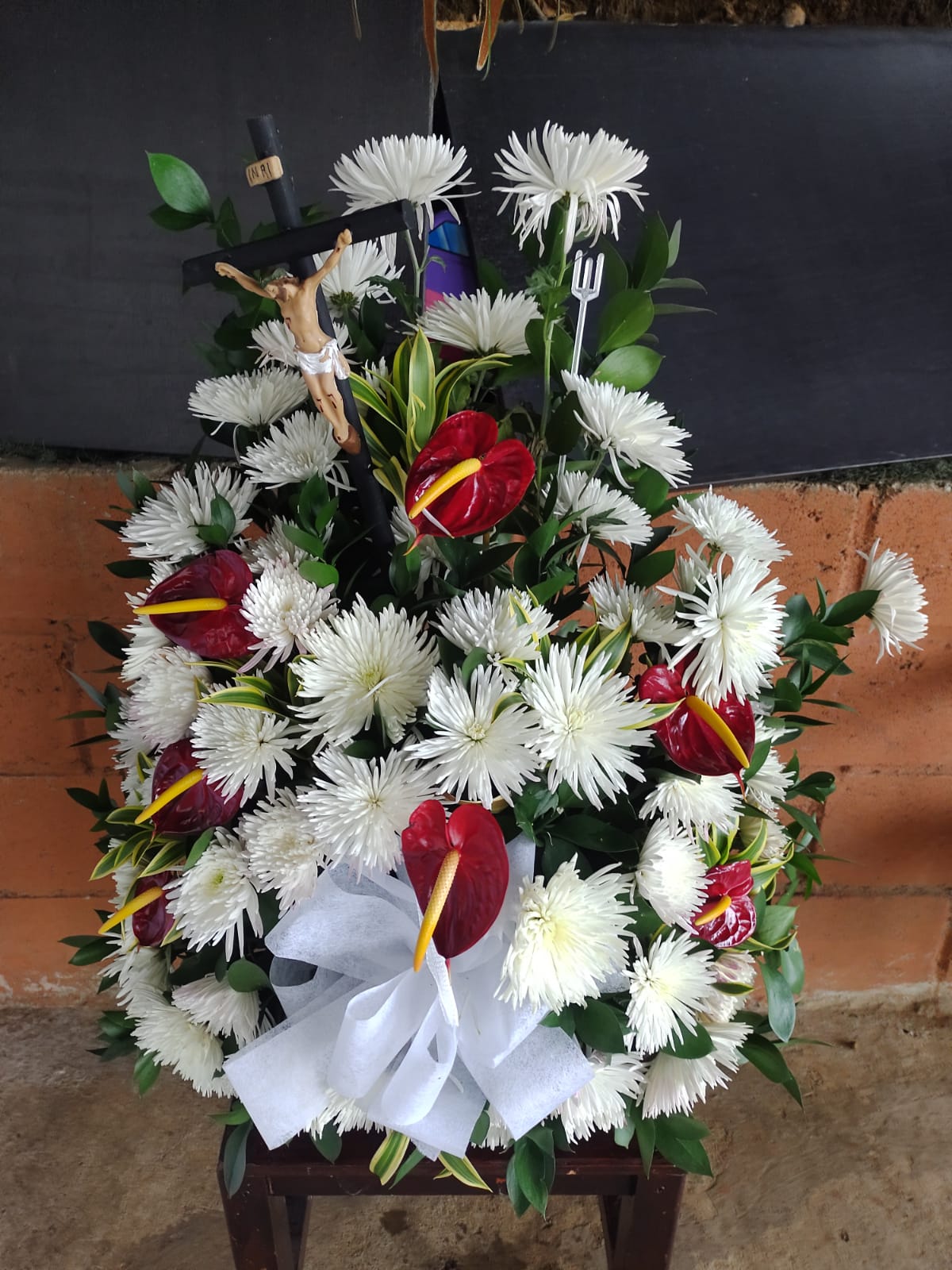 Arreglo Fúnebre Cristo