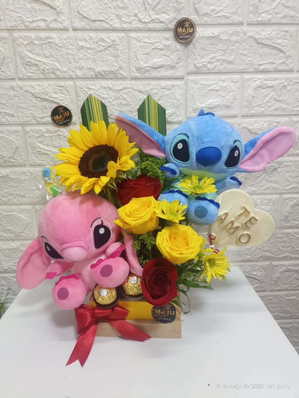 Floral Stitch y Angela