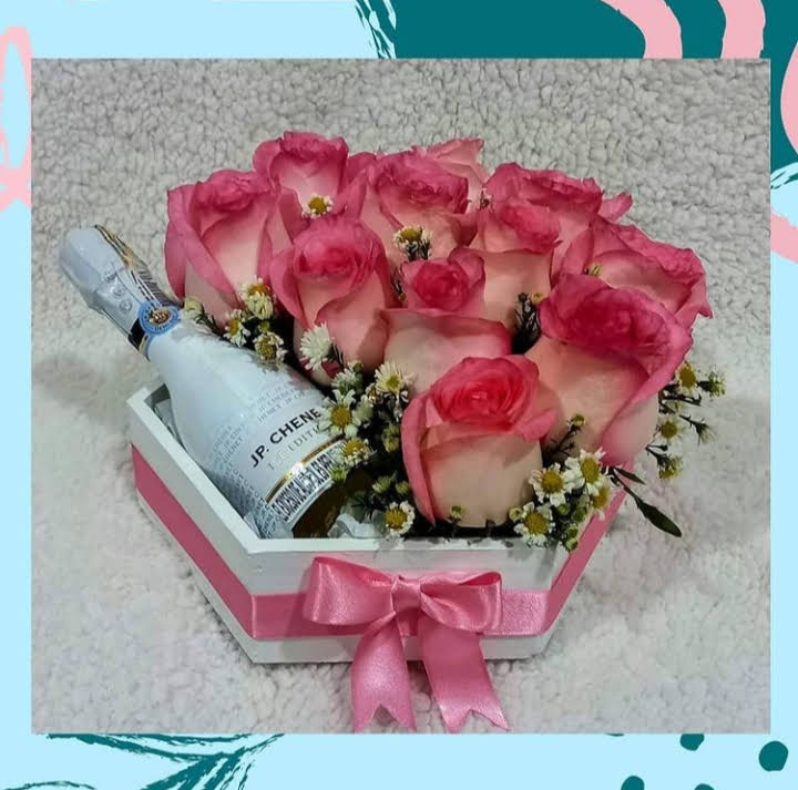 Caja de Rosas Rosadas y Champaña JP. Chenet