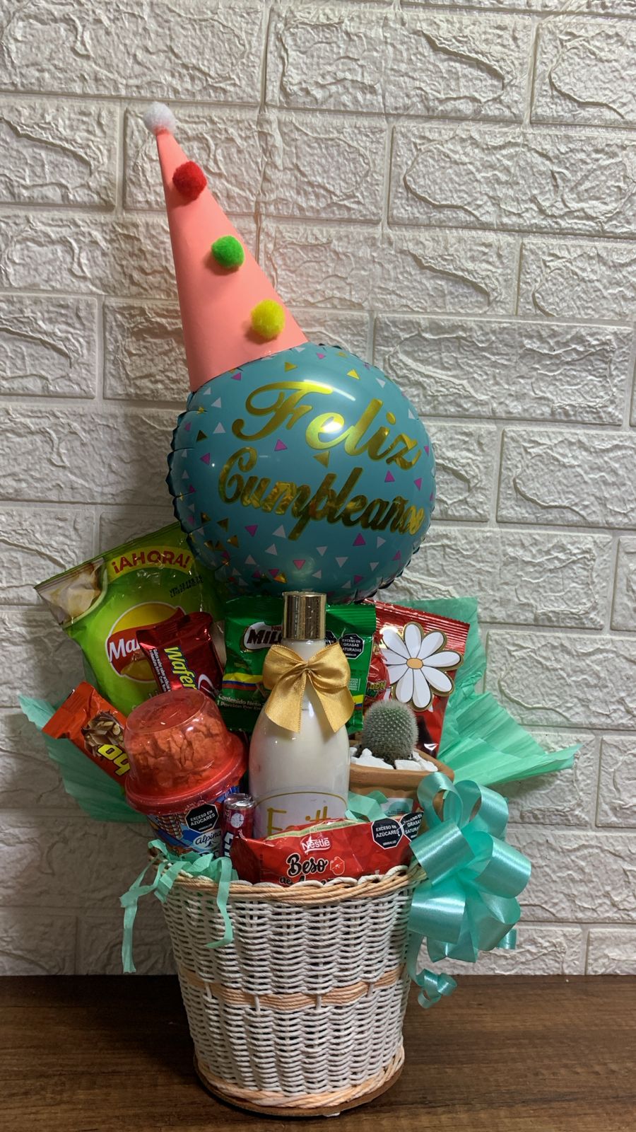 Cesta gorro fiestero